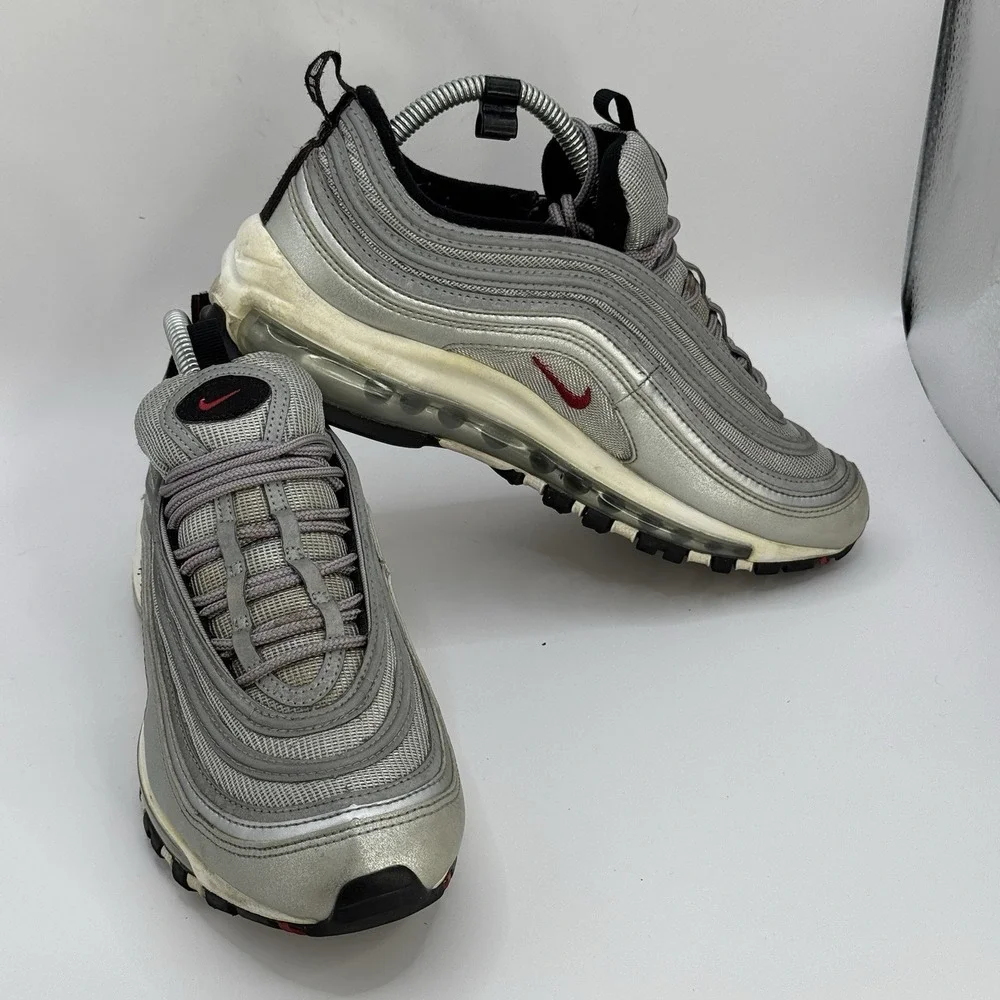 Nike pre owned